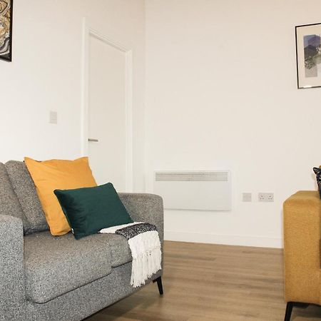 Modern Luxury Serviced Duplex Apartments By Repose- 150 Metro Court, 西布罗姆维奇 外观 照片