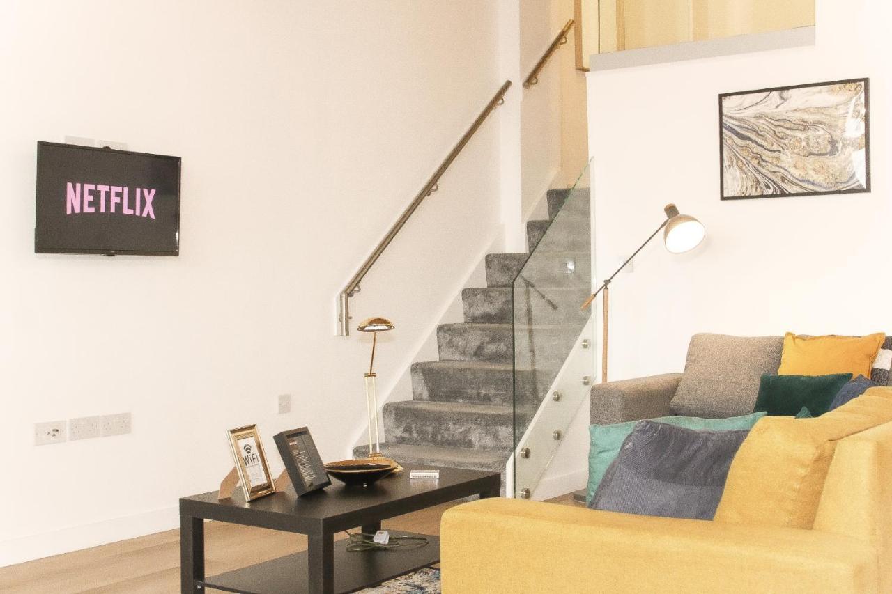 Modern Luxury Serviced Duplex Apartments By Repose- 150 Metro Court, 西布罗姆维奇 外观 照片
