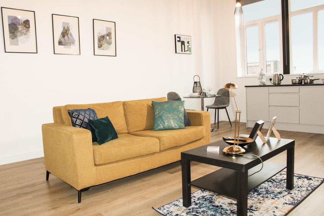 Modern Luxury Serviced Duplex Apartments By Repose- 150 Metro Court, 西布罗姆维奇 外观 照片