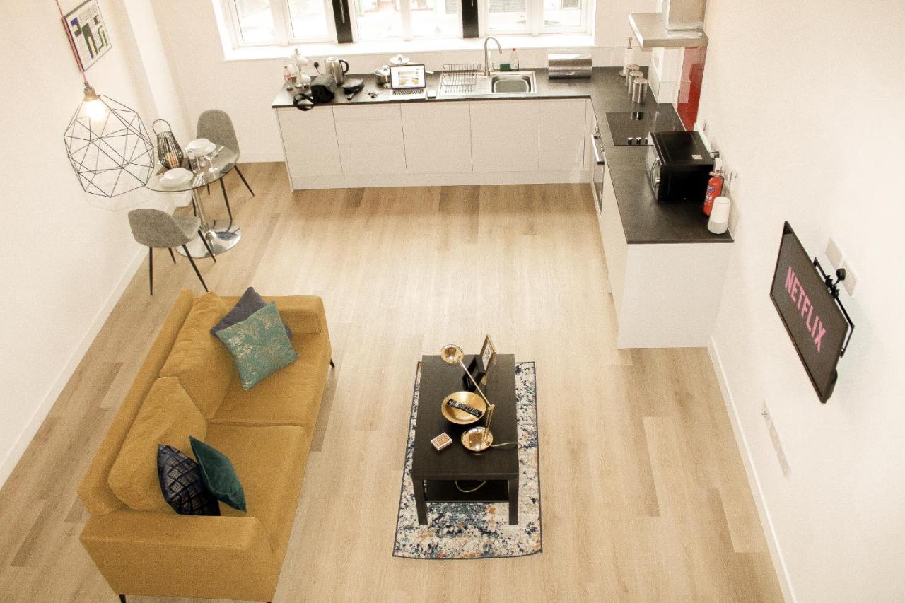 Modern Luxury Serviced Duplex Apartments By Repose- 150 Metro Court, 西布罗姆维奇 外观 照片