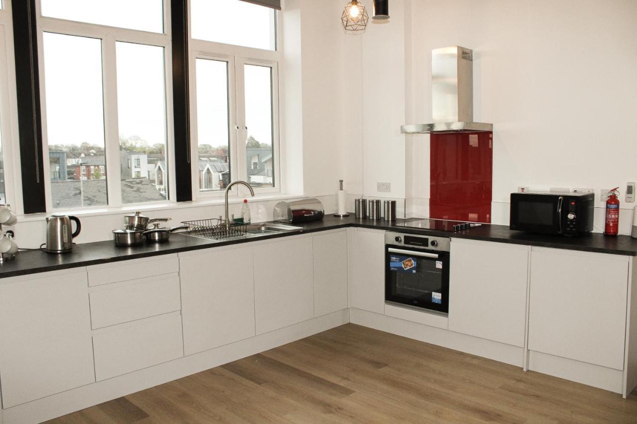 Modern Luxury Serviced Duplex Apartments By Repose- 150 Metro Court, 西布罗姆维奇 外观 照片