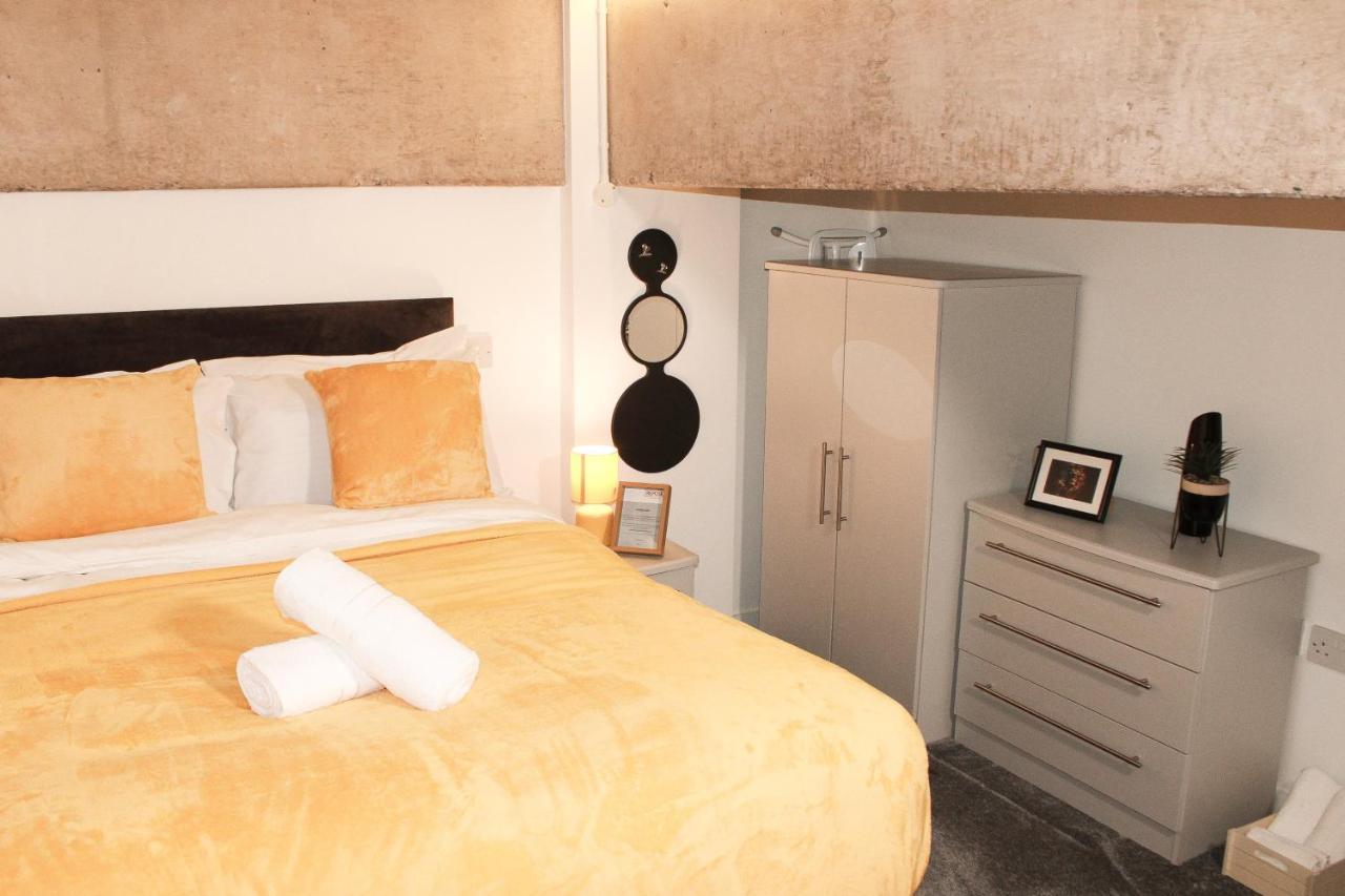 Modern Luxury Serviced Duplex Apartments By Repose- 150 Metro Court, 西布罗姆维奇 外观 照片