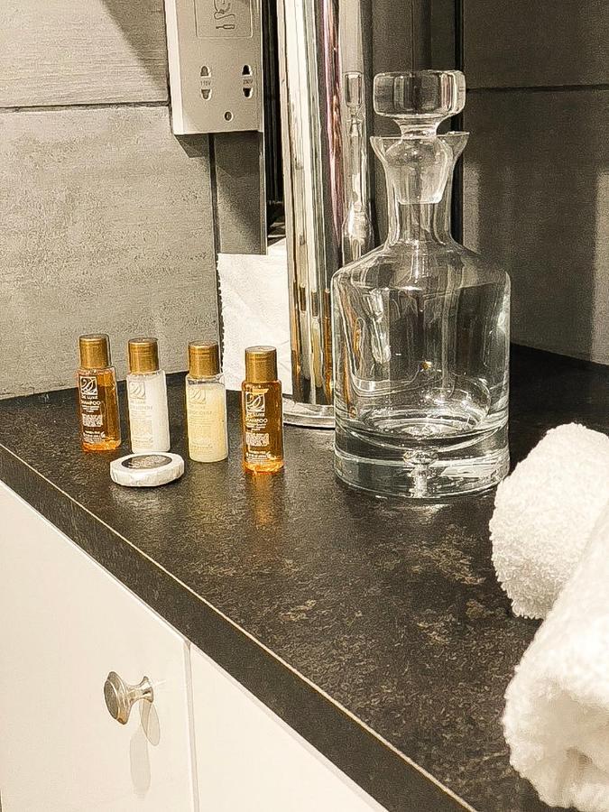 Modern Luxury Serviced Duplex Apartments By Repose- 150 Metro Court, 西布罗姆维奇 外观 照片